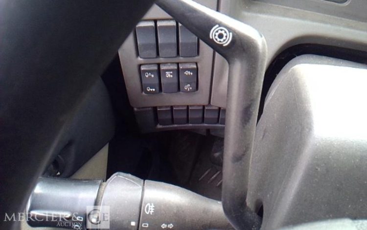 RENAULT PORTEUR 310 DXI BACHE HAYON 4X2 PTAC 19T  BV-499-BD