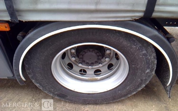 RENAULT PORTEUR 310 DXI BACHE HAYON 4X2 PTAC 19T  BV-499-BD