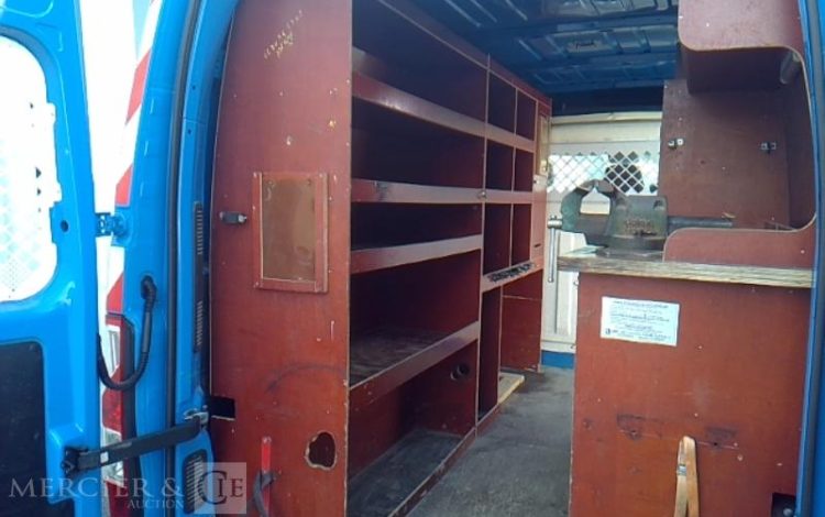 RENAULT MASTER III DCI 100 BLEU CC-396-NJ