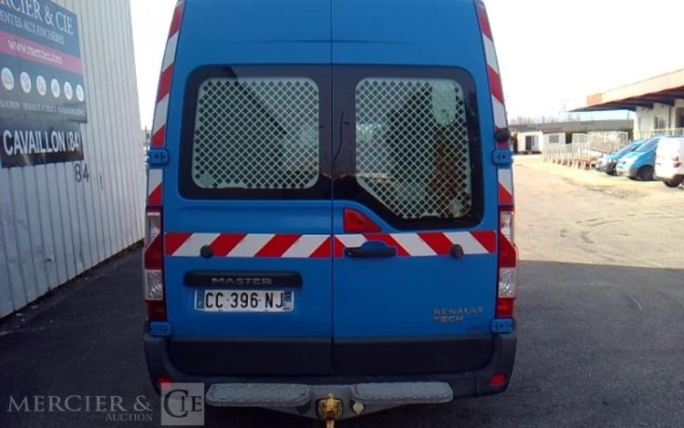 RENAULT MASTER III DCI 100 BLEU CC-396-NJ
