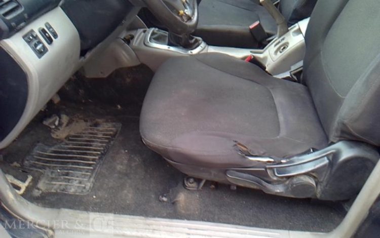 MITSUBISHI L200 PICK-UP 2.5 TD DOUBLE CABINE 4 WD 136CV BLEU CE-587-ED