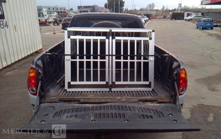 MITSUBISHI L200 PICK-UP 2.5 TD DOUBLE CABINE 4 WD 136CV BLEU CE-587-ED