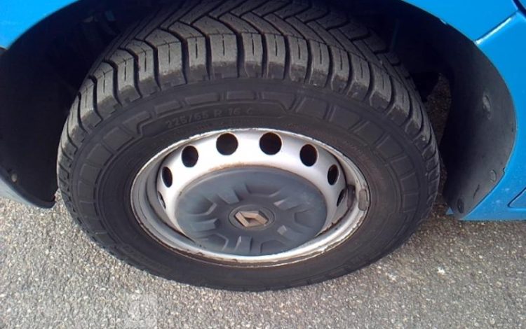 RENAULT MASTER III DCI BLEU CF-839-EQ