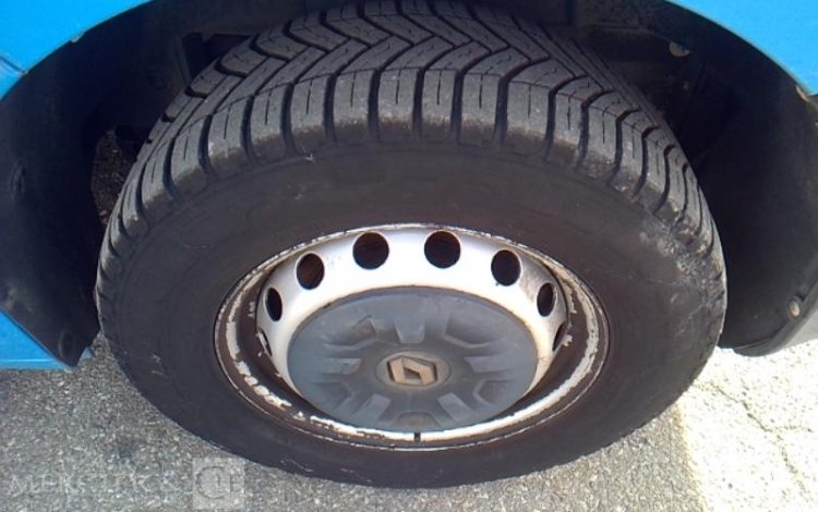 RENAULT MASTER III DCI BLEU CF-839-EQ