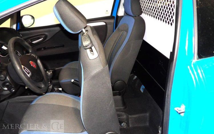 FIAT PUNTO GNV BLEU CK-739-QM