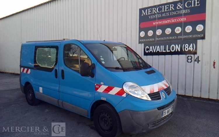 RENAULT TRAFIC DCI BLEU CK-960-TD