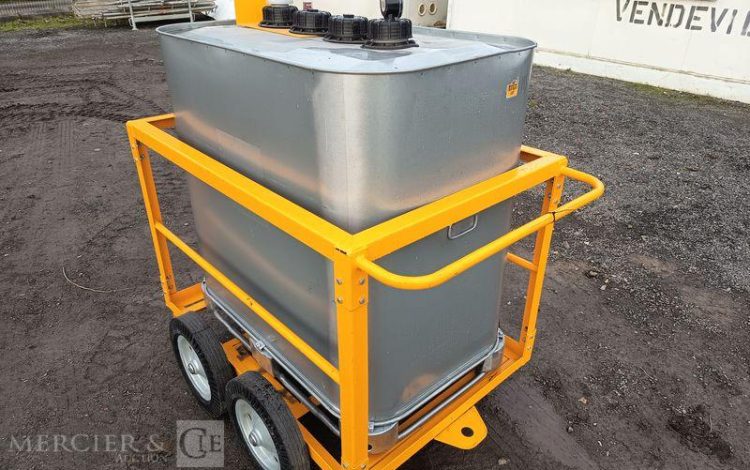 SCHUTZ CUVE SUR CHARIOT 700L  CUV011291