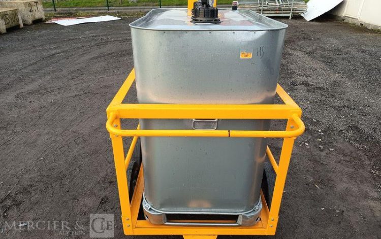 SCHUTZ CUVE SUR CHARIOT 700L  CUV011291