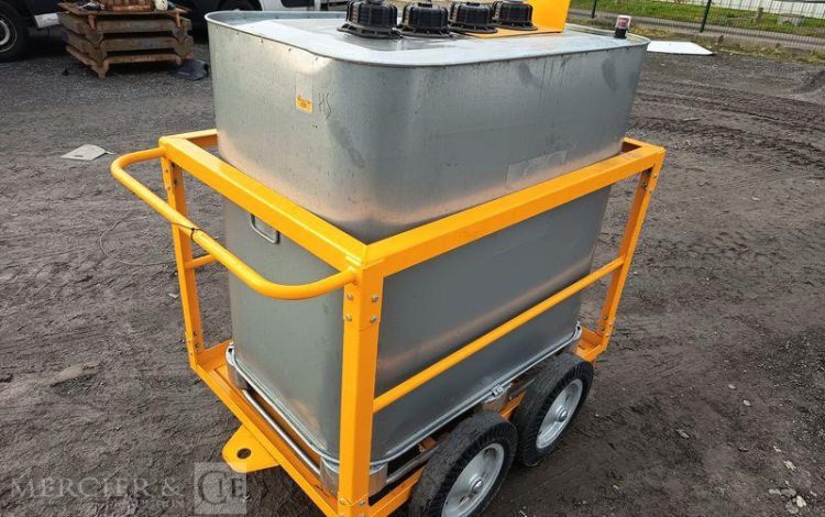 SCHUTZ CUVE SUR CHARIOT 700L  CUV011291