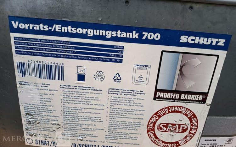 SCHUTZ CUVE SUR CHARIOT 700L  CUV011291