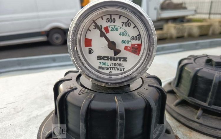 SCHUTZ CUVE SUR CHARIOT 700L  CUV011291