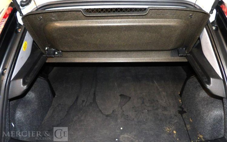 FIAT PUNTO GNV BLANC CV-247-QD