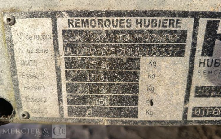 HUBIERE REMORQUE PORTE ENGIN 2 ESSIEUX – PTAC 3,5T – ANNEE 2013  CW-582-RG