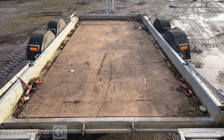 HUBIERE REMORQUE PORTE ENGIN 2 ESSIEUX – PTAC 3,5T – ANNEE 2013  CW-582-RG