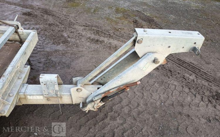 HUBIERE REMORQUE PORTE ENGIN 2 ESSIEUX – PTAC 3,5T – ANNEE 2013  CW-582-RG