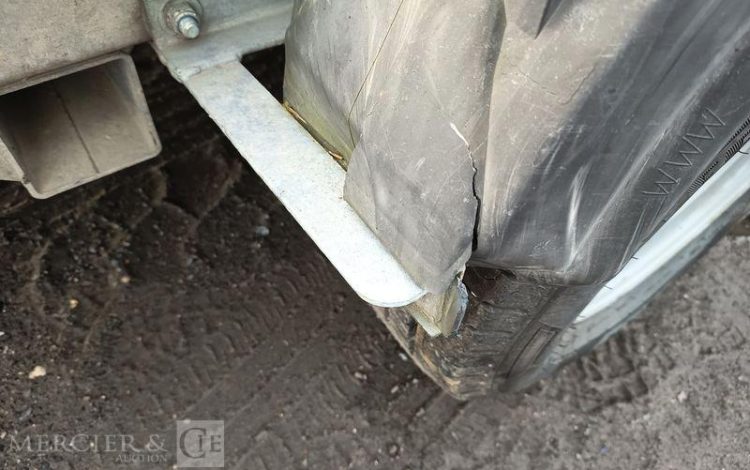 HUBIERE REMORQUE PORTE ENGIN 2 ESSIEUX – PTAC 3,5T – ANNEE 2013  CW-582-RG