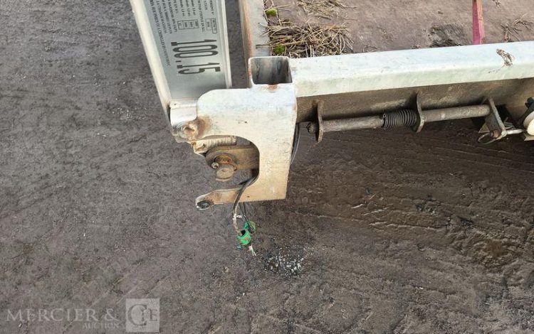 HUBIERE REMORQUE PORTE ENGIN 2 ESSIEUX – PTAC 3,5T – ANNEE 2013  CW-582-RG