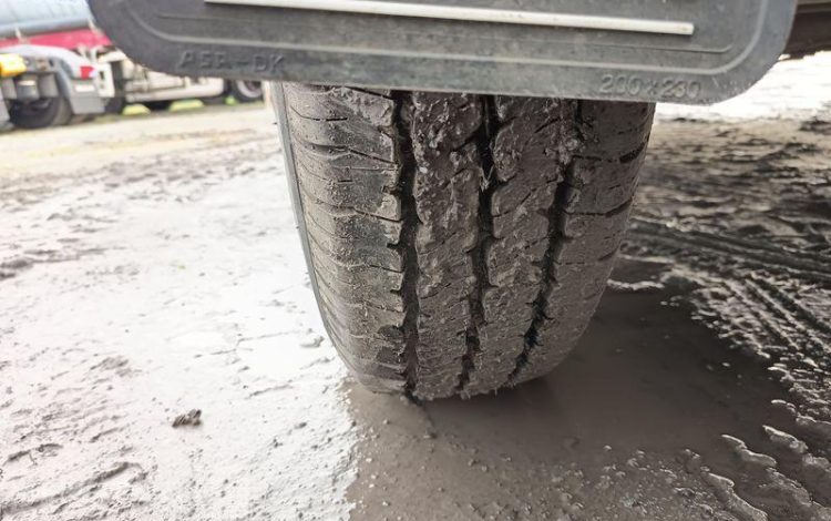 HUBIERE REMORQUE PORTE ENGIN 2 ESSIEUX – PTAC 3,5T – ANNEE 2013  CW-582-RG