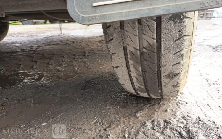 HUBIERE REMORQUE PORTE ENGIN 2 ESSIEUX – PTAC 3,5T – ANNEE 2013  CW-582-RG