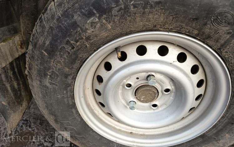 HUBIERE REMORQUE PORTE ENGIN 2 ESSIEUX – PTAC 3,5T – ANNEE 2013  CW-582-RG