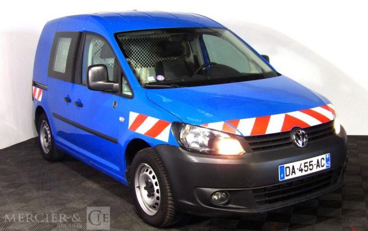 VOLKSWAGEN CADDY GNV BLEU DA-455-AC