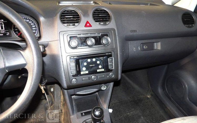 VOLKSWAGEN CADDY GNV BLEU DA-455-AC