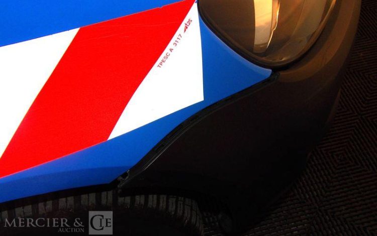 VOLKSWAGEN CADDY GNV BLEU DA-455-AC