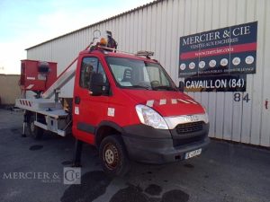 IVECO 35S11 NACELLE SUR VL MULTITEL 160 ALU/DS 16M 4939H ROUGE DC-459-YY