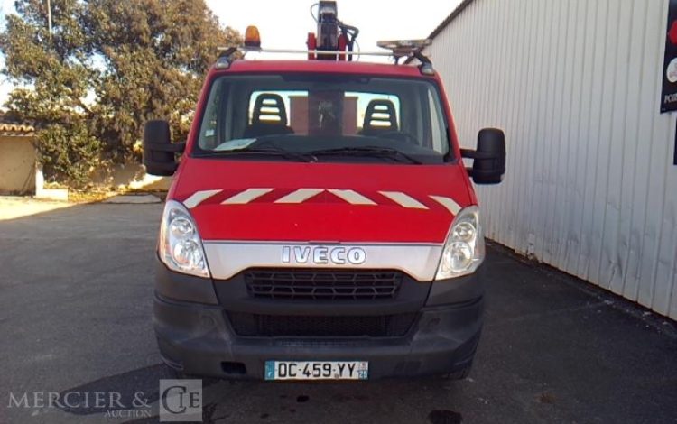 IVECO 35S11 NACELLE SUR VL MULTITEL 160 ALU/DS 16M 4939H ROUGE DC-459-YY