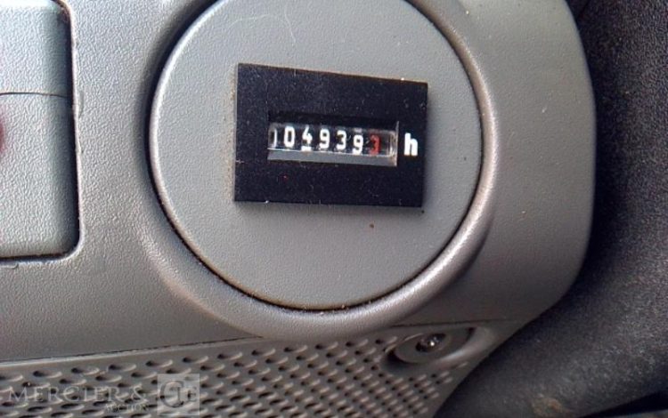 IVECO 35S11 NACELLE SUR VL MULTITEL 160 ALU/DS 16M 4939H ROUGE DC-459-YY