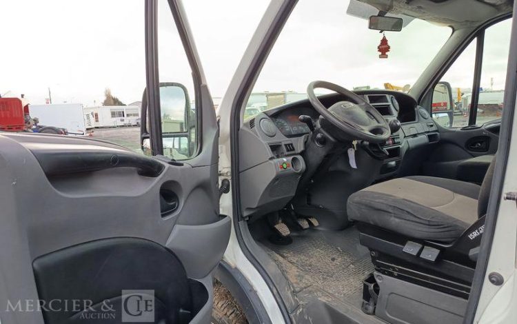 MULTITEL DAILY 35S11 AVEC NACELLE MULTITEL 160ALU 16M – DIESEL – 4074 HEURES – ANNEE 2014 BLANC DJ-606-SN