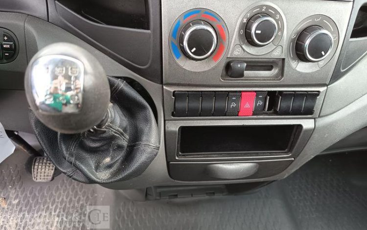 MULTITEL DAILY 35S11 AVEC NACELLE MULTITEL 160ALU 16M – DIESEL – 4074 HEURES – ANNEE 2014 BLANC DJ-606-SN