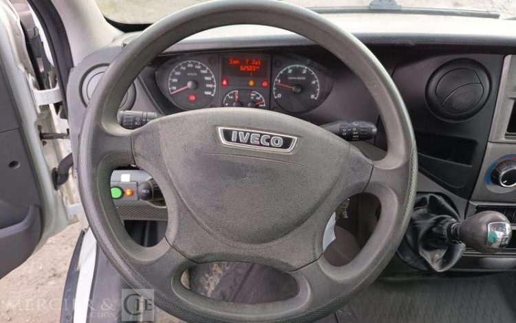 MULTITEL DAILY 35S11 AVEC NACELLE MULTITEL 160ALU 16M – DIESEL – 4074 HEURES – ANNEE 2014 BLANC DJ-606-SN