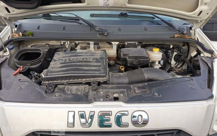 MULTITEL DAILY 35S11 AVEC NACELLE MULTITEL 160ALU 16M – DIESEL – 4074 HEURES – ANNEE 2014 BLANC DJ-606-SN