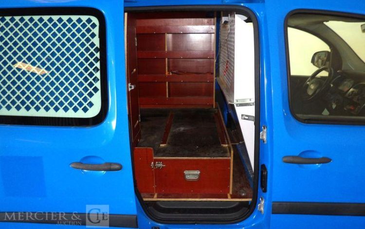 RENAULT KANGOO II DCI BLEU DK-031-WT