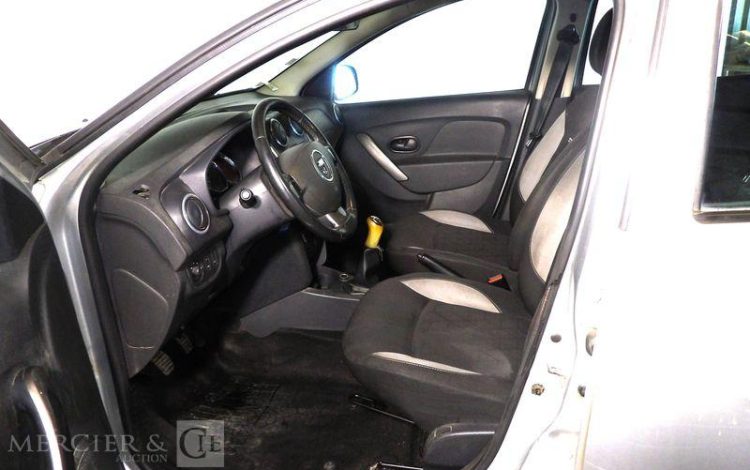 DACIA SANDERO STEPWAY 1.5 DCI 90 PRESTIGE GRIS DP-823-ZE