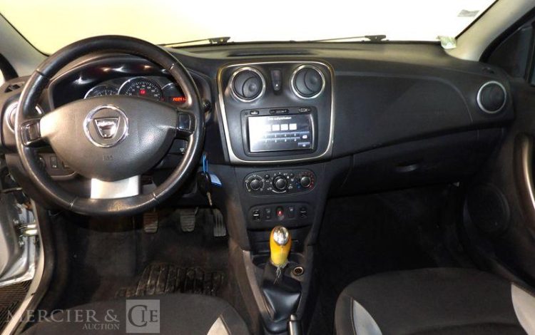 DACIA SANDERO STEPWAY 1.5 DCI 90 PRESTIGE GRIS DP-823-ZE