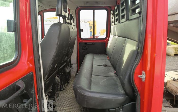 IVECO 35C13 BENNE DOUBLE CABINE – DIESEL – 132952 KMS – ANNEE 2015 ROUGE DQ-605-KR