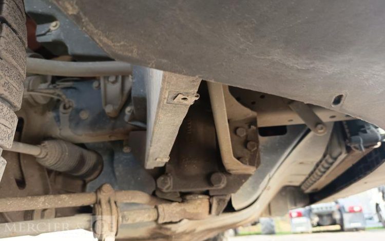 IVECO 35C13 BENNE DOUBLE CABINE – DIESEL – 132952 KMS – ANNEE 2015 ROUGE DQ-605-KR