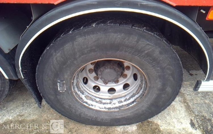 RENAULT C 380 PLATEAU GRUE RIDELLES 6X2 PTAC 26T BLANC DT-476-YL