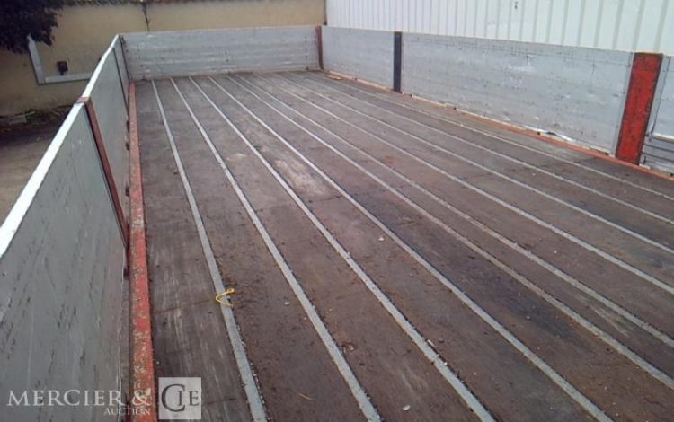 RENAULT C 380 PLATEAU GRUE RIDELLES 6X2 PTAC 26T BLANC DT-476-YL