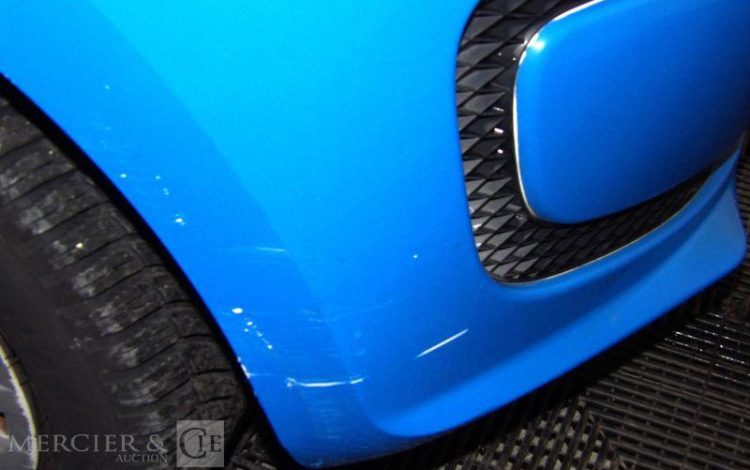 VOLKSWAGEN UP GNV BLEU DV-180-ZB