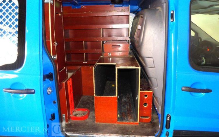 PEUGEOT EXPERT FOURGON 229 2.0 HDI 130 L1H1 PACK CLIM NAVI BLEU DY-137-VW