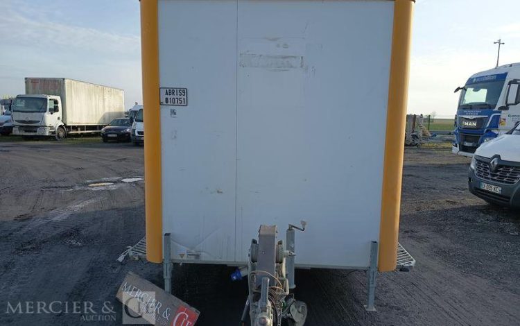 CNSE ABRI CHANTIER 9M2 ISOLE + WC  DY-151-BZ