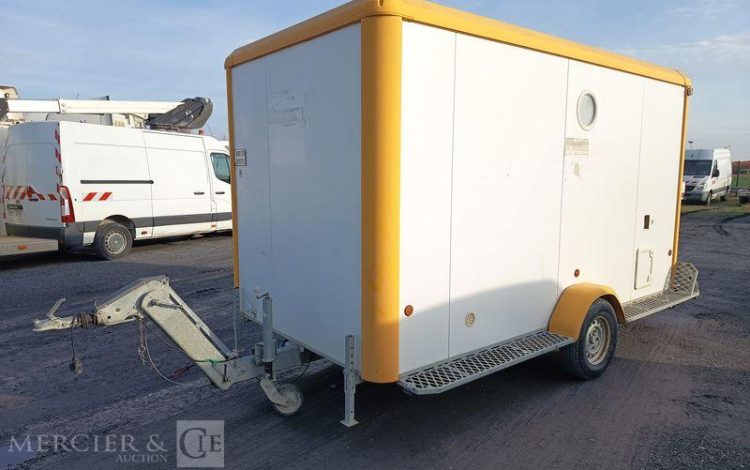 CNSE ABRI CHANTIER 9M2 ISOLE + WC  DY-151-BZ