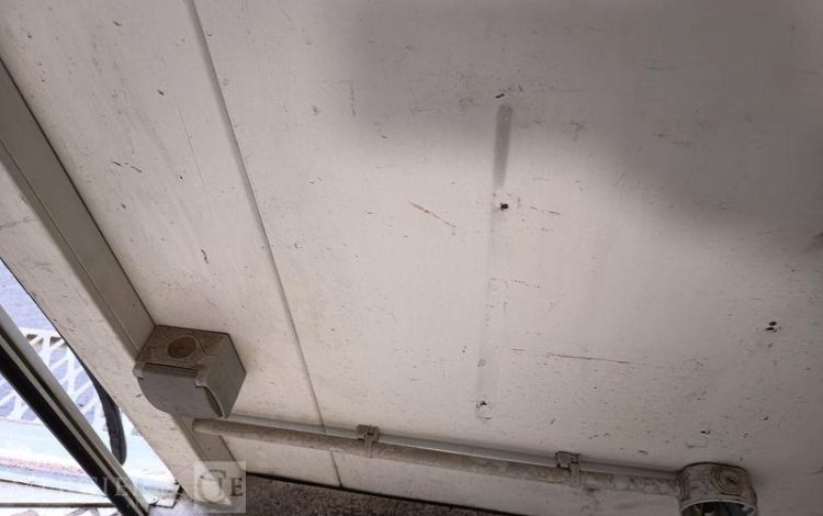 CNSE ABRI CHANTIER 9M2 ISOLE + WC  DY-151-BZ