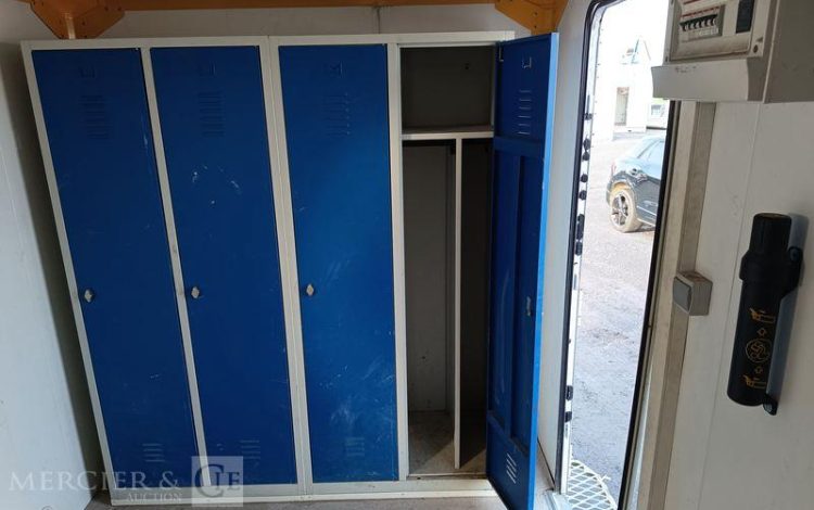 CNSE ABRI CHANTIER 9M2 ISOLE + WC  DY-151-BZ