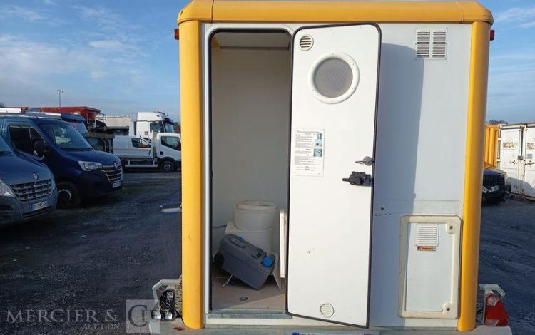 CNSE ABRI CHANTIER 9M2 ISOLE + WC  DY-151-BZ