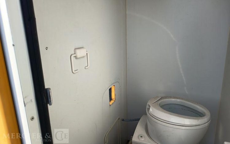 CNSE ABRI CHANTIER 9M2 ISOLE + WC  DY-151-BZ