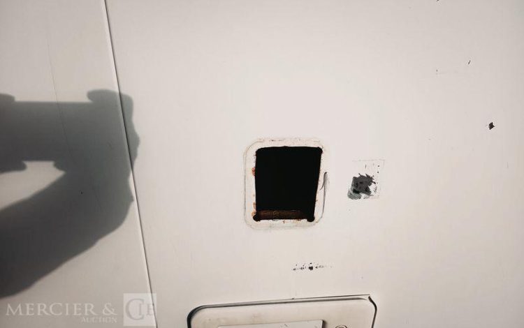 CNSE ABRI CHANTIER 9M2 ISOLE + WC  DY-151-BZ